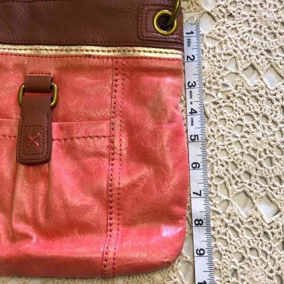 The Sak Crossbody Bag - Picture 9 of 12